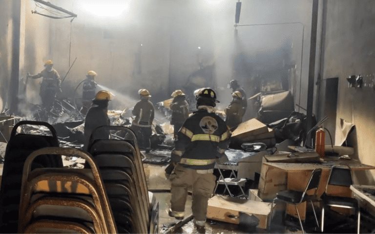 Se incendia IEC; paquetes electorales no sufren daños