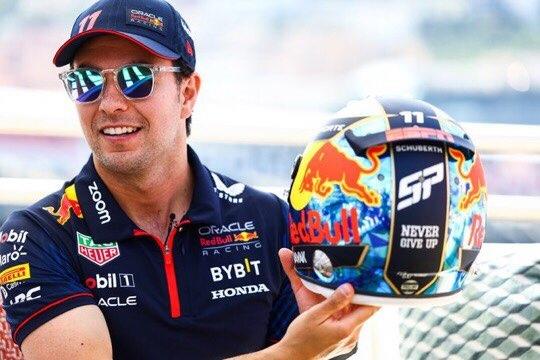 Lidera Max y Checo es séptimo Lidera Max y Checo es séptimo