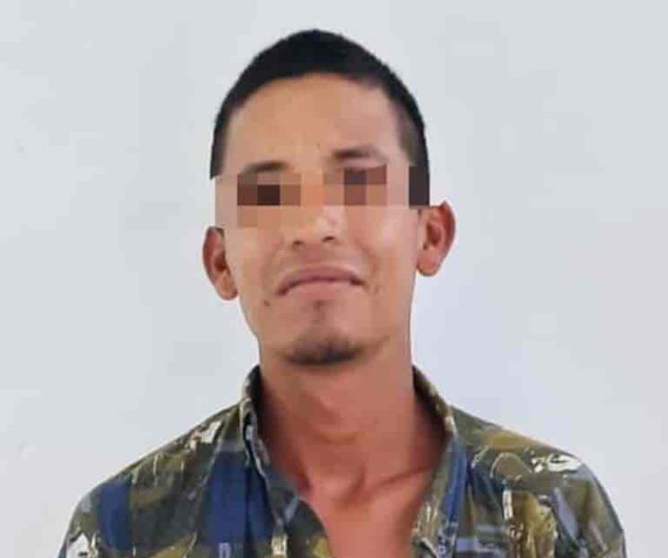 Roba pertenencias a trailero