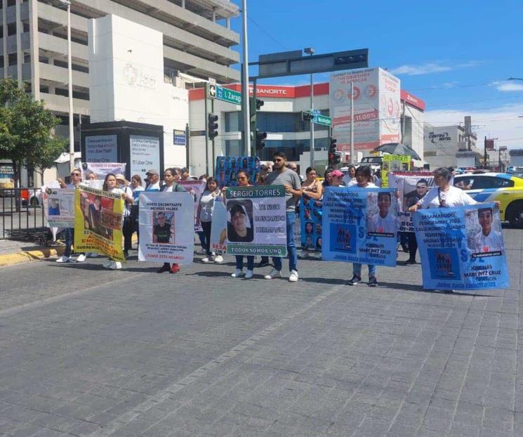 Marchan en búsqueda de justicia por sus desaparecidos Marchan en búsqueda de justicia por sus desaparecidos