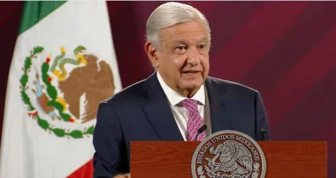 AMLO confirma que cobra pensión de adulto mayor