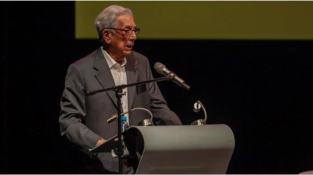 En AL literatura está marcada por violencia de la historia