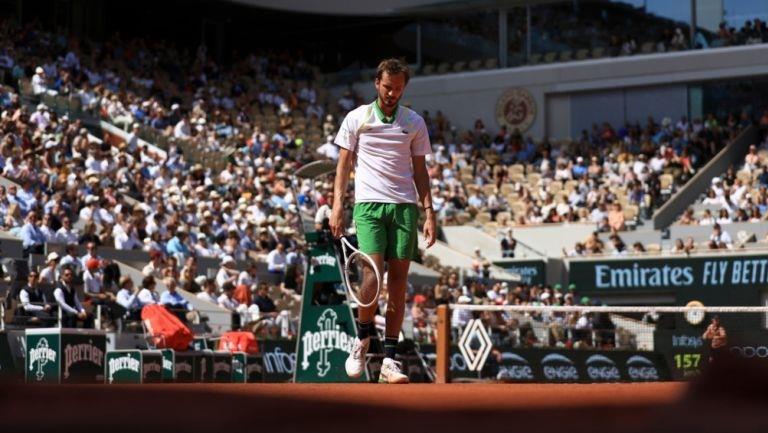 Cae Medvédev en el Roland Garros Cae Medvédev en el Roland Garros