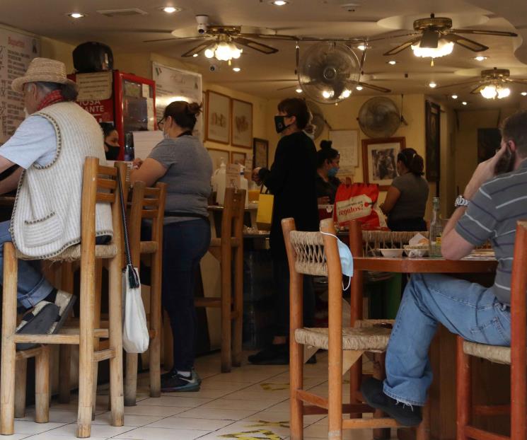 Industria restaurantera se recupera lentamente