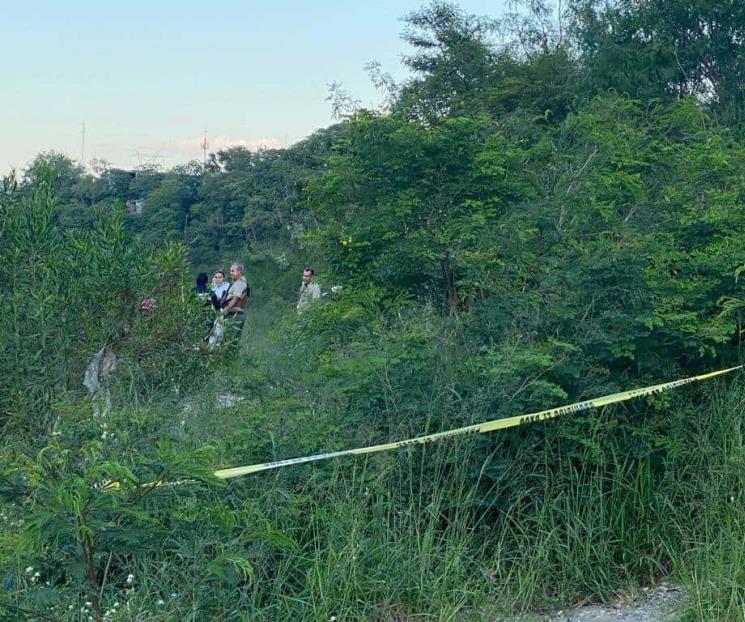 Encuentran cadáver de hombre en río de Escobedo