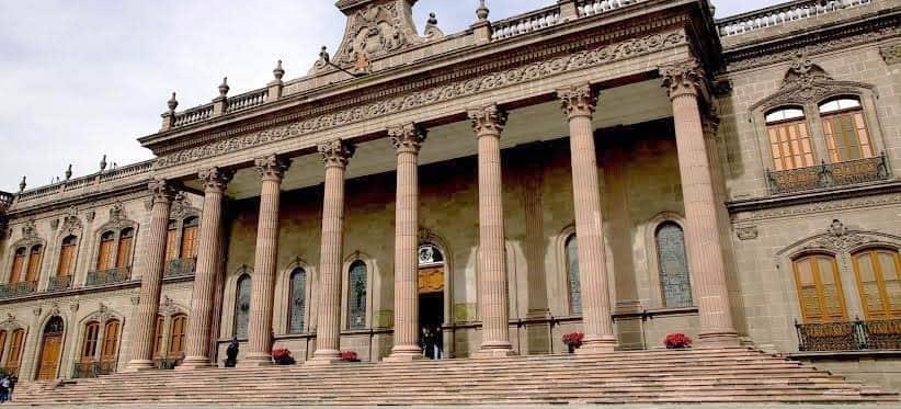 Generará reestructura de gobierno ahorros anuales por 30 mdp