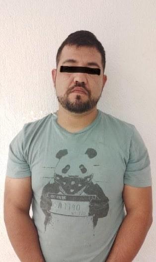 Sorprenden a hombres con arma de fuego