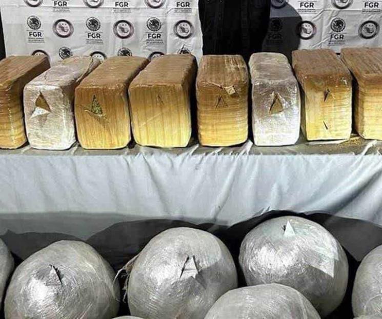 Encuentran 200 kilos de mariguana en camioneta
