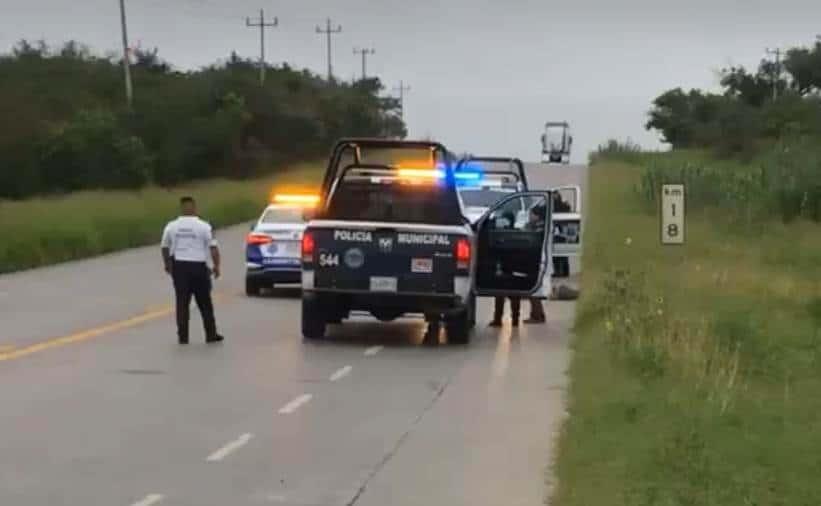 Tiran cuerpo maniatado sobre tramo en Cadereyta