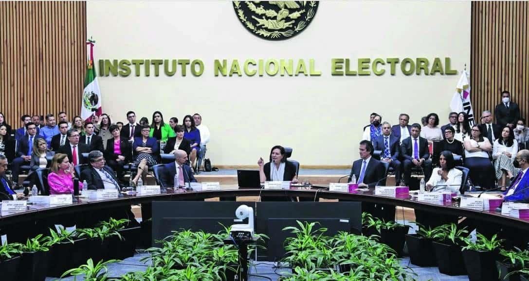 Esperará INE definición de Corte sobre Plan B