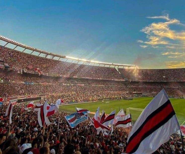 Fallece hincha de River y se suspende partido en Argentina