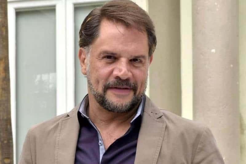 Pide defensa de Héctor Parra mostrar videos completos