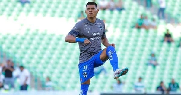 Renueva Jesús Gallardo con Rayados