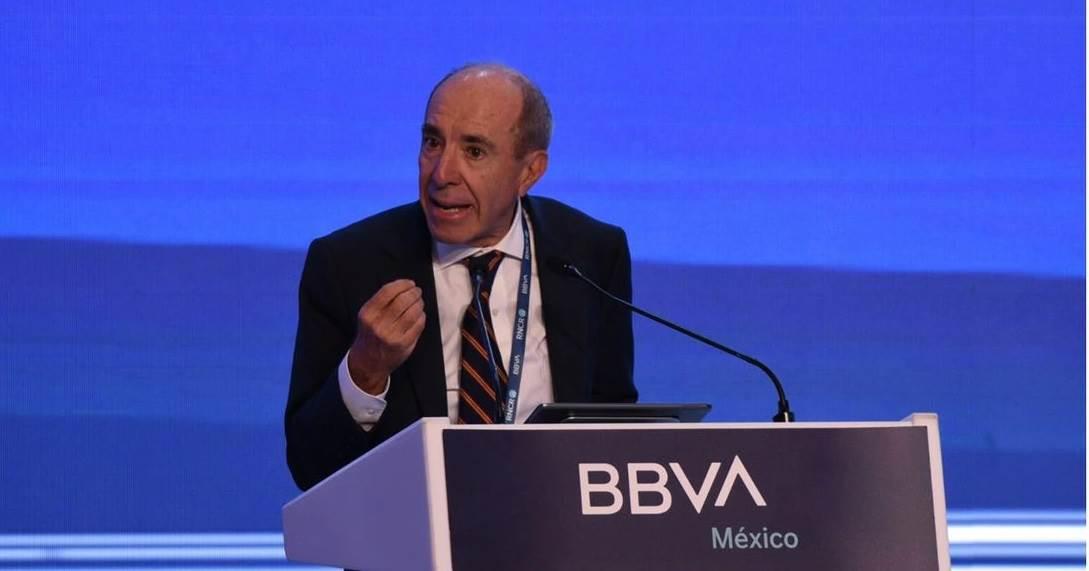 BBVA advierte incertidumbre política al cierre de sexenio