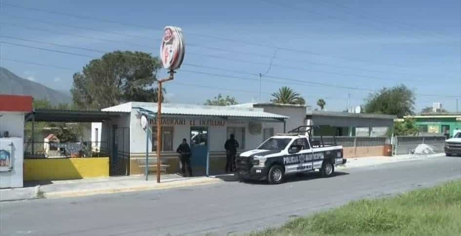 Una mujer de la tercera edad fue privada de la vida de balazos en la cabeza, la noche del martes en su depósito, en el municipio de Mina, luego de que presuntamente se resistió a un asalto, aunque no se descarta un cobro de piso.