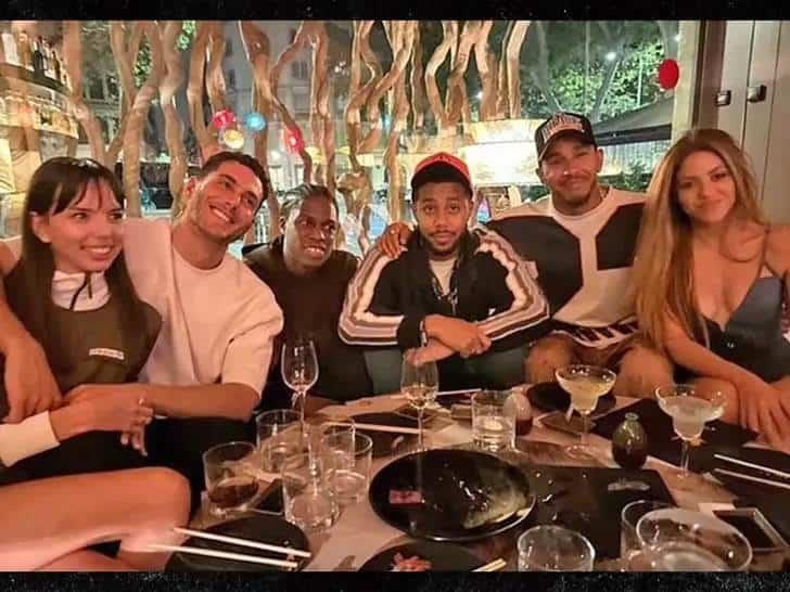 Shakira y Lewis Hamilton habrían tenido cita romántica Shakira y Lewis Hamilton habrían tenido cita romántica
