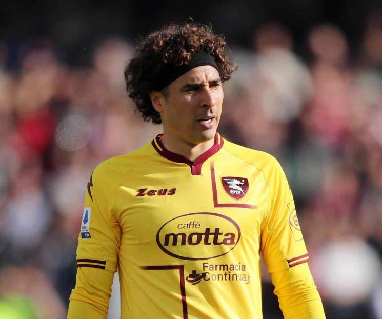 Ochoa, opción en el PSG