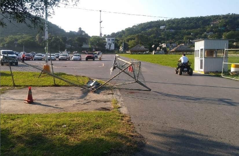 Arrolla a trabajadores camión sin conductor Arrolla a trabajadores camión sin conductor