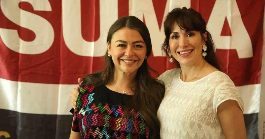 Senadora encabeza encuentro con mujeres