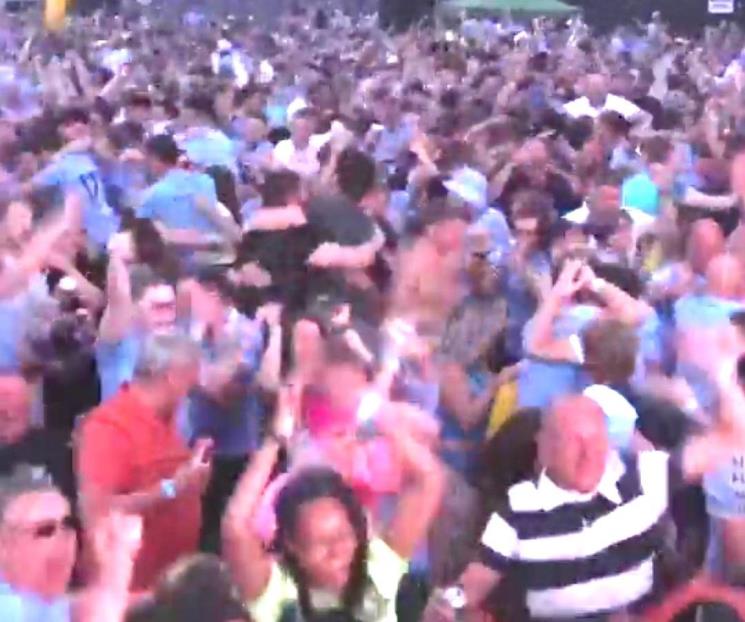 Los festejos apenas inician en Manchester