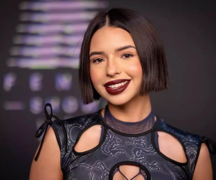 Resurge polémica sobre raíces de Ángela Aguilar Resurge polémica sobre raíces de Ángela Aguilar