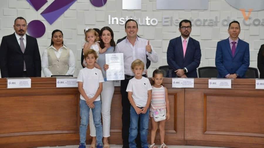 Dan constancia de mayoría a Manolo Jiménez en Coahuila