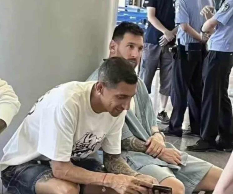Detienen a Messi por problemas con su Visa en China Detienen a Messi por problemas con su Visa en China