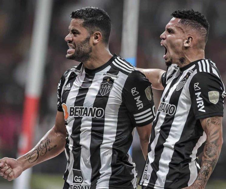 Hulk también sería otra opción para reforzar a Rayados