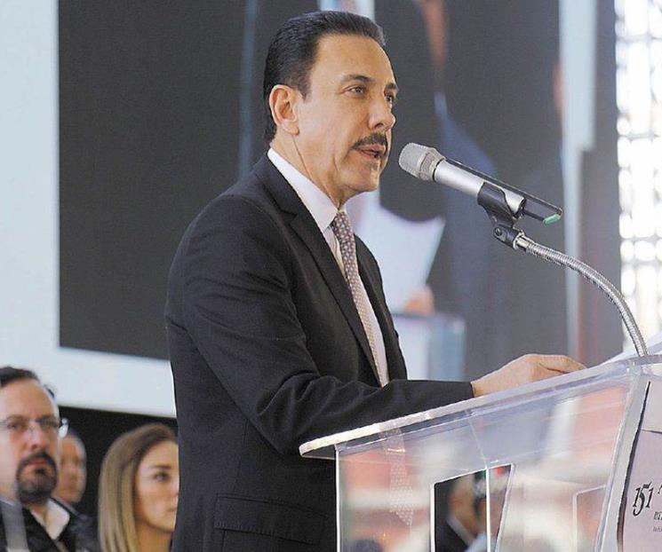 Omar Fayad renuncia al PRI Omar Fayad renuncia al PRI