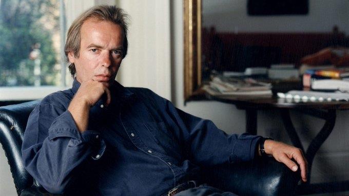 Martin Amis es nombrado caballero por el rey Carlos