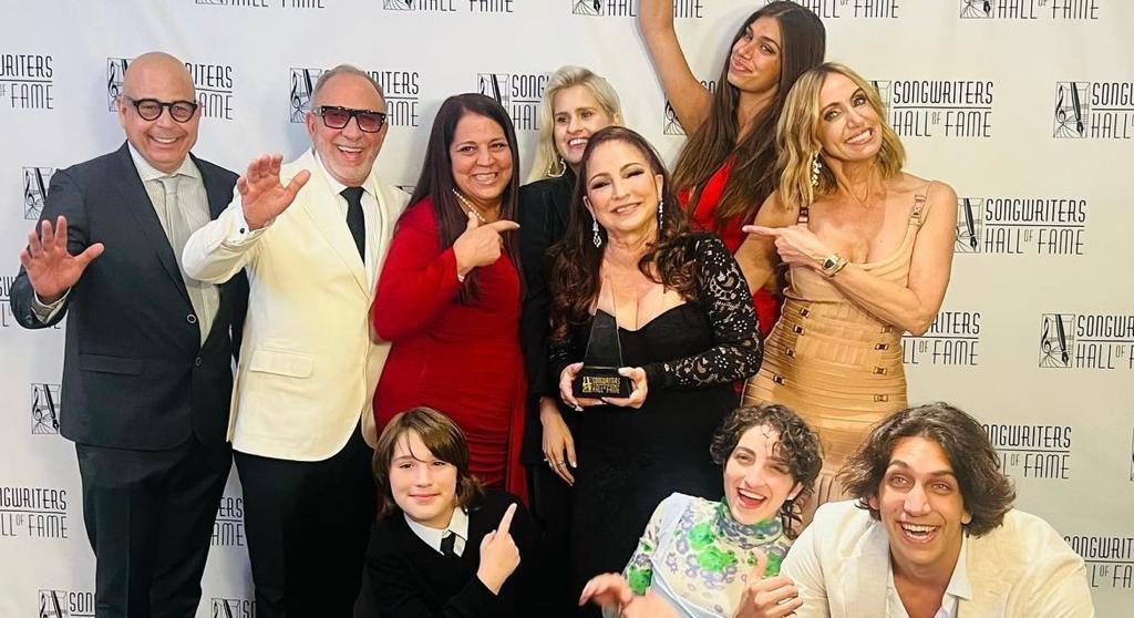 Entra Gloria Estefan al Salón de la Fama