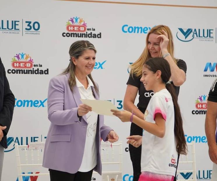 Termina la primera clínica femenil del Real Madrid en NL