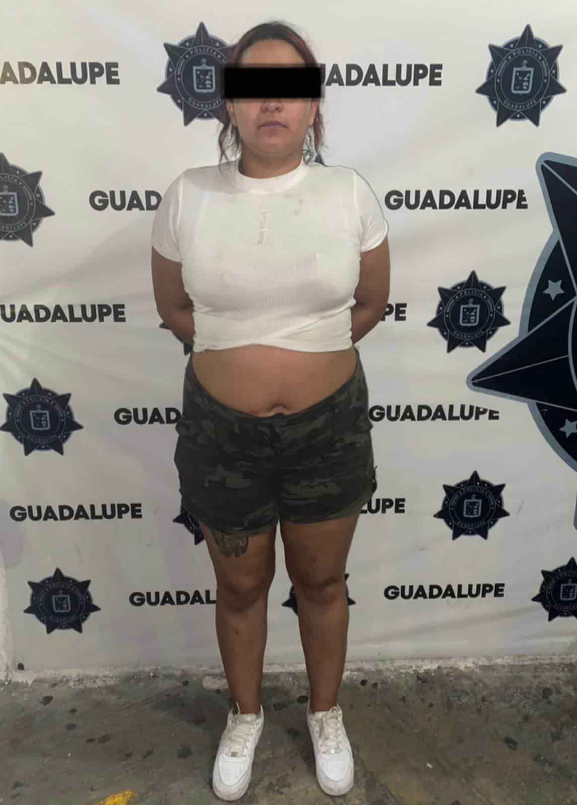 A unos minutos de privar de la vida a su padrastro, al parecer con unas tijeras, luego de discutir con él, la presunta responsable fue detenida por elementos de Seguridad Pública de Guadalupe, la madrugada de ayer en la Colonia Bento Juárez (EL Pozo)