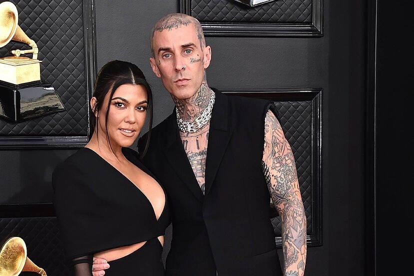 Kourtney Kardashian anuncia embarazo a Travis Barker Kourtney Kardashian anuncia embarazo a Travis Barker