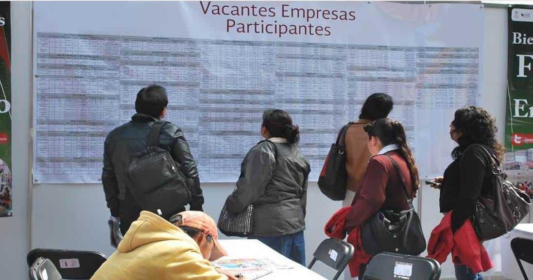 4 de cada 10 mexicanos buscan trabajo aunque ya tengan uno 4 de cada 10 mexicanos buscan trabajo aunque ya tengan uno