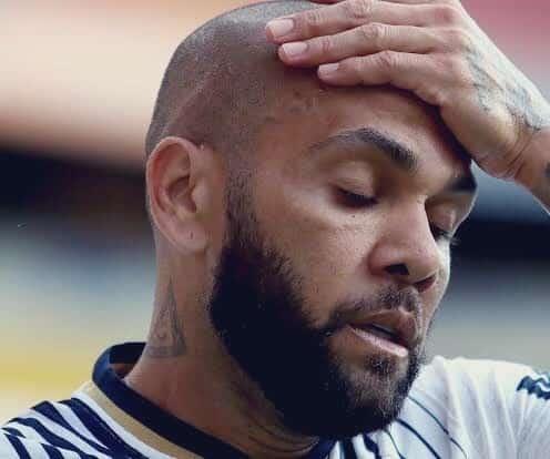 Le darían a Dani Alves 12 años si lo declaran culpable