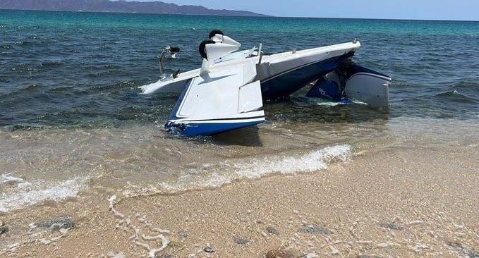 Desplome de avioneta deja un lesionado en playas de La Paz Desplome de avioneta deja un lesionado en playas de La Paz
