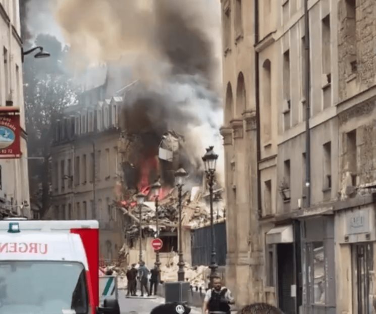 Explosión en edificio de París deja 24 heridos Explosión en edificio de París deja 24 heridos