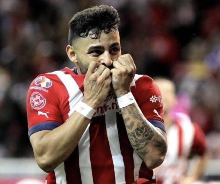 Pide Chivas a Tigres millonada por Vega y Alvarado