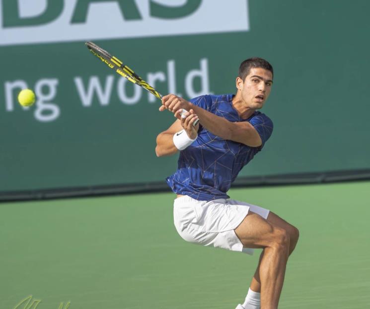 Avanza Alcaraz a cuartos de final en Queens Cup
