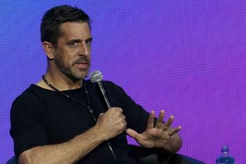Aaron Rodgers busca que la NFL autorice los psicod&eacute;licos