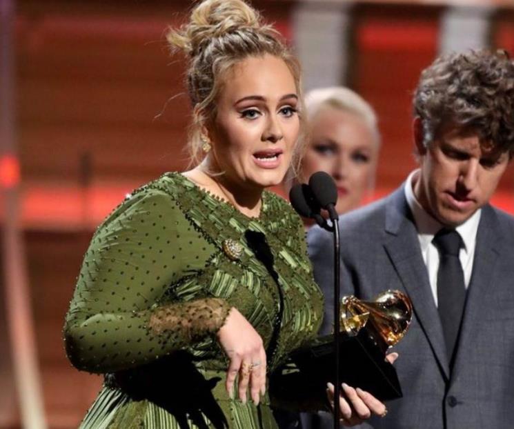 Adele tuvo infección por hongos en Las Vegas