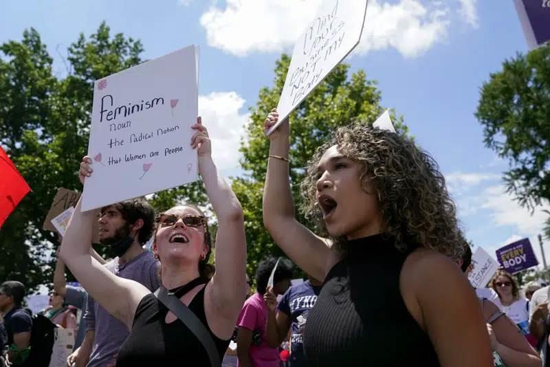Toman las calles en EUA a favor y contra el aborto