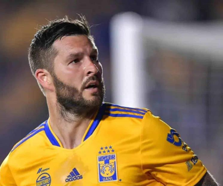 Gignac le da las gracias a Córdova por su premio Gignac le da las gracias a Córdova por su premio
