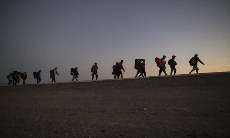 Pagan hasta 7 mil dólares por cruzar la frontera a EU