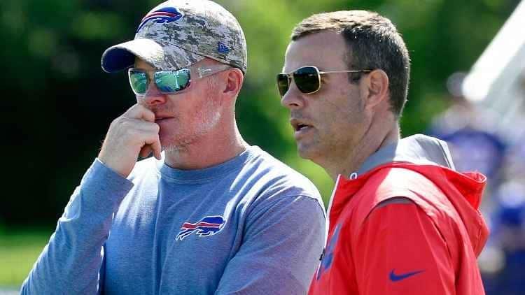 McDermott renueva contrato con los Bills 