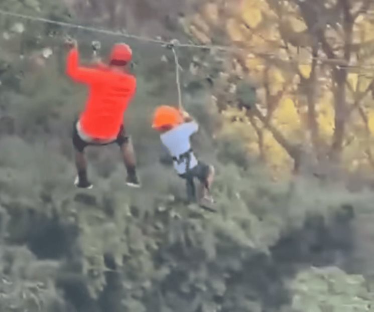 Cae niño de tirolesa en Fundidora
