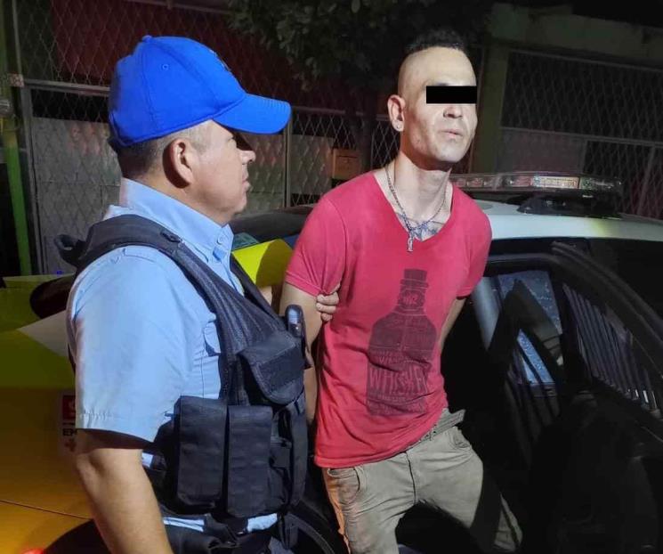 Detienen a dos en moto robada Detienen a dos en moto robada