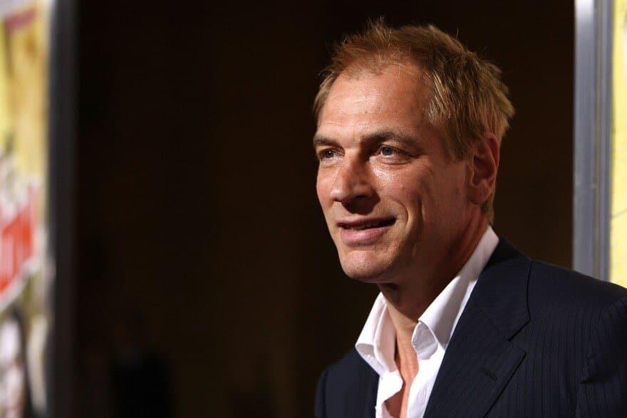 Encuentran el cuerpo del actor Julian Sands