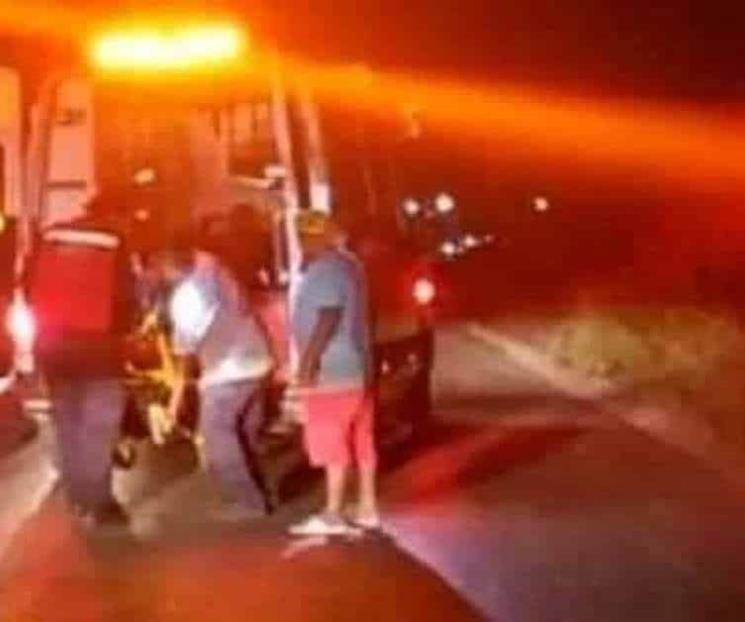 Lo ataca ex esposa a machetazos y queda herido